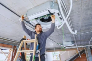 Montaż klimatyzacji w Warszawie – jak wybrać firmę i przygotować się do instalacji?