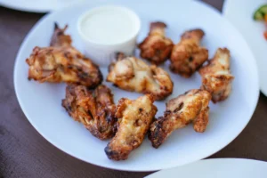 Wingstop w Warszawie? Amerykański gigant wchodzi do Polski. Słynie ze skrzydełek